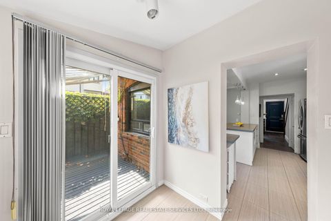 Photo 14 at 1565 Mount Pleasant Road, Lawrence Park North, Toronto