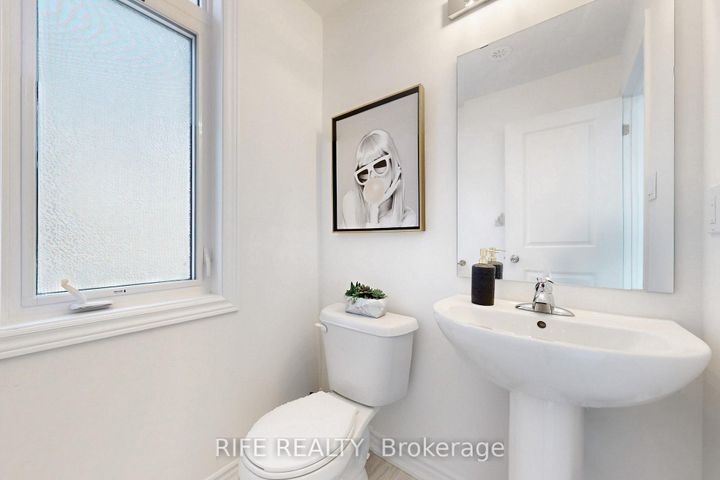 Photo 16 at 2623 Garrison Crossing, Duffin Heights, Pickering