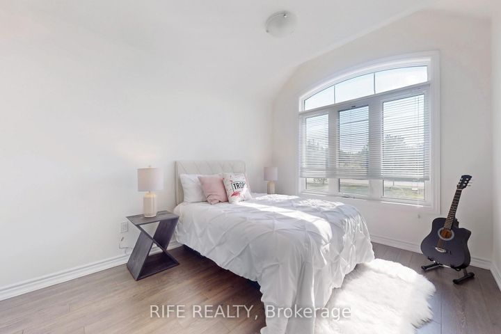 Photo 26 at 2623 Garrison Crossing, Duffin Heights, Pickering