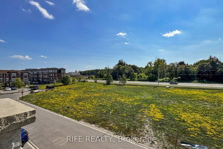 Photo 36 at 2623 Garrison Crossing, Duffin Heights, Pickering