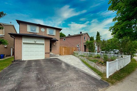 Photo 2 at 88 Sunshine Drive, Observatory, Richmond Hill