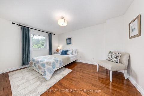 Photo 28 at 88 Sunshine Drive, Observatory, Richmond Hill