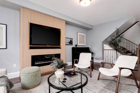 Photo 5 at 9 Chimney Swift Court, Rosethorn, Toronto