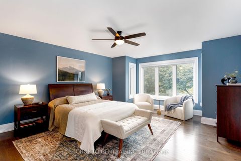 Photo 17 at 9 Chimney Swift Court, Rosethorn, Toronto