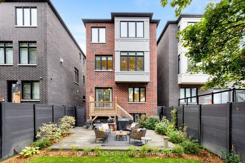 Photo 46 at 9 Chimney Swift Court, Rosethorn, Toronto