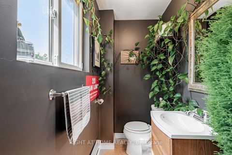 Photo 2 at 136 Avon Avenue, Smythe, Toronto