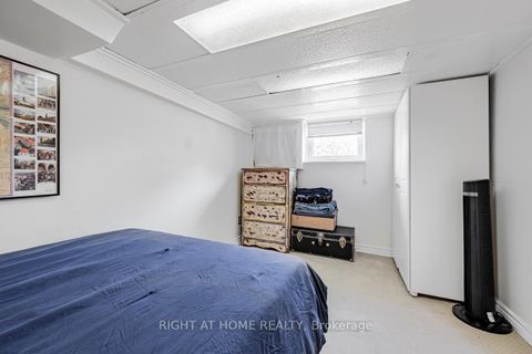 Photo 14 at 136 Avon Avenue, Smythe, Toronto