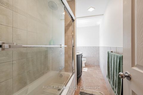Photo 17 at 136 Avon Avenue, Smythe, Toronto