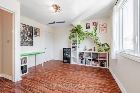 Photo 26 at 136 Avon Avenue, Smythe, Toronto