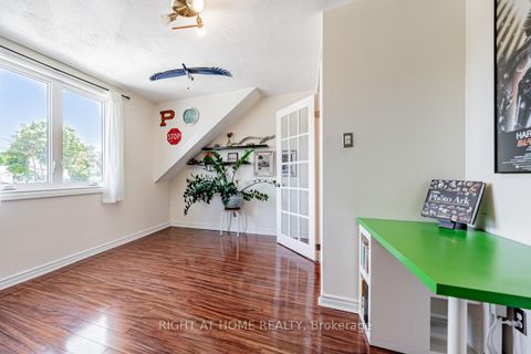 Photo 27 at 136 Avon Avenue, Smythe, Toronto