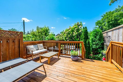 Photo 36 at 136 Avon Avenue, Smythe, Toronto