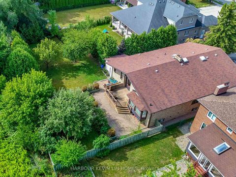 Photo 5 at 101 Leyburn Avenue, Westbrook, Richmond Hill