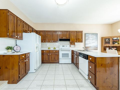 Photo 17 at 101 Leyburn Avenue, Westbrook, Richmond Hill