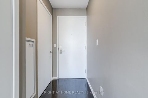 Photo 24 at 1109 - 75 St Nicholas Street, Bay Street Corridor, Toronto