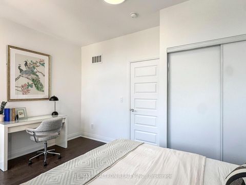 Photo 23 at 105 - 23 Eldora Avenue, Newtonbrook West, Toronto