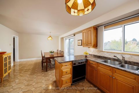 Photo 14 at 73 Queenston Crescent, East Woodbridge, Vaughan