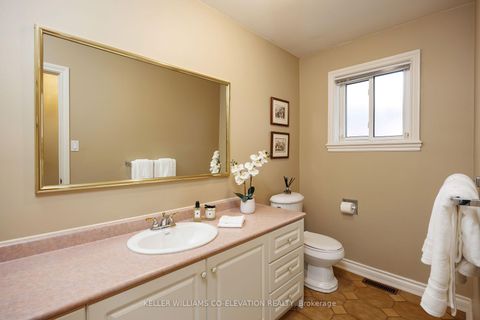 Photo 22 at 73 Queenston Crescent, East Woodbridge, Vaughan