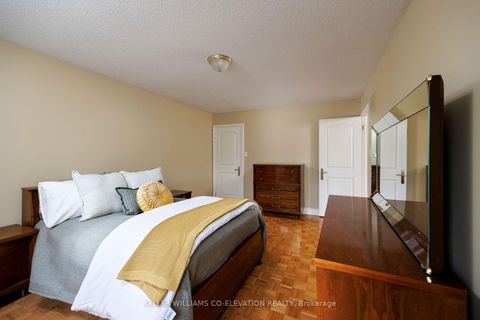 Photo 30 at 73 Queenston Crescent, East Woodbridge, Vaughan