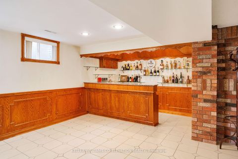 Photo 37 at 73 Queenston Crescent, East Woodbridge, Vaughan