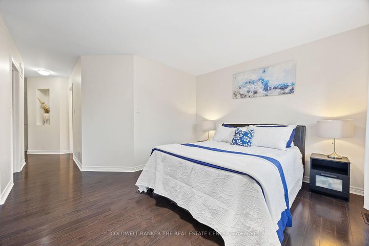 Photo 19 at 27 Barletta Drive, Patterson, Vaughan