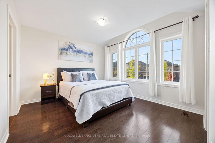 Photo 22 at 27 Barletta Drive, Patterson, Vaughan