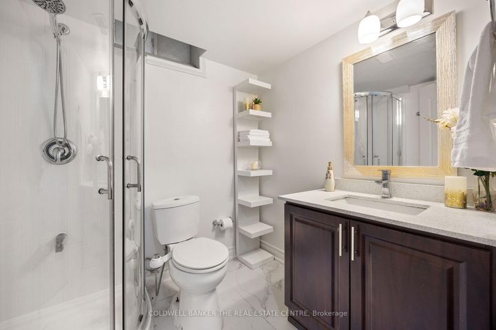 Photo 40 at 27 Barletta Drive, Patterson, Vaughan