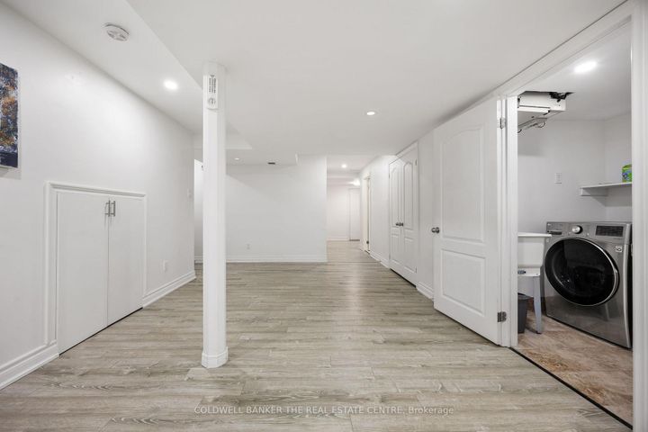 Photo 42 at 27 Barletta Drive, Patterson, Vaughan