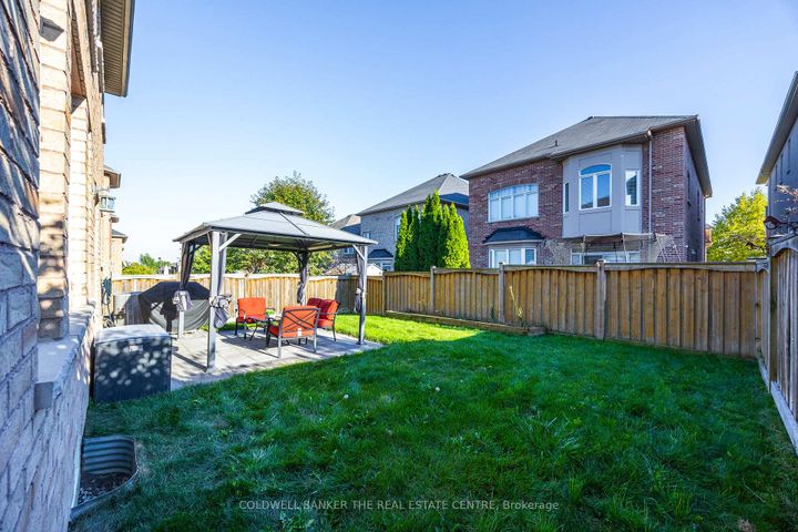 Photo 46 at 27 Barletta Drive, Patterson, Vaughan