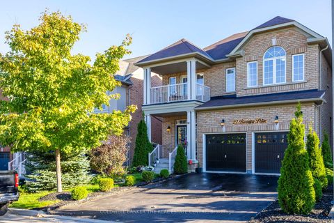 Photo 1 at 27 Barletta Drive, Patterson, Vaughan