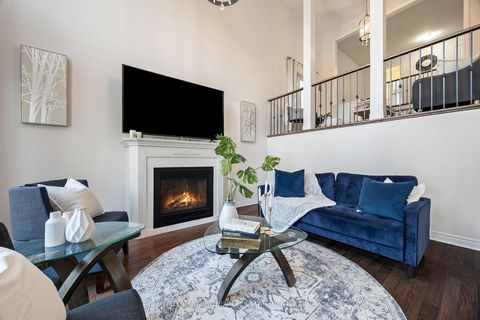 Photo 13 at 27 Barletta Drive, Patterson, Vaughan