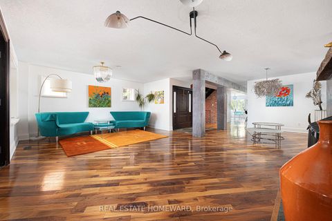 Photo 7 at 2 Park Avenue, The Beaches, Toronto