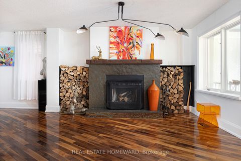 Photo 8 at 2 Park Avenue, The Beaches, Toronto