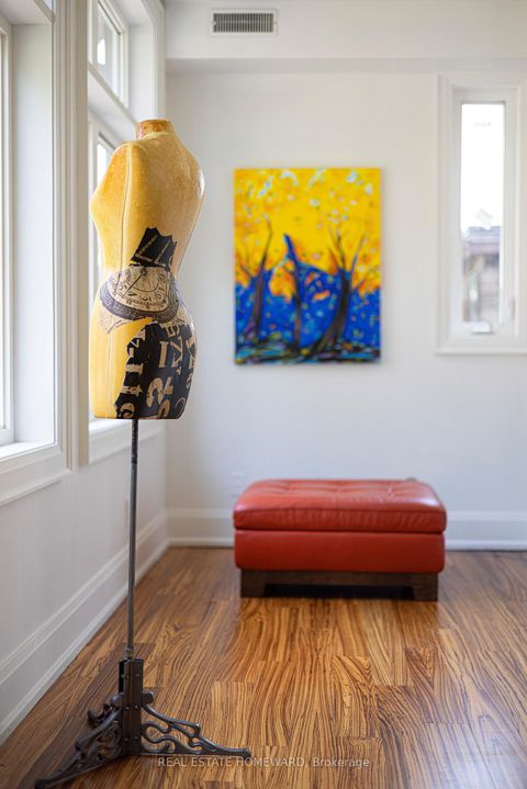 Photo 35 at 2 Park Avenue, The Beaches, Toronto