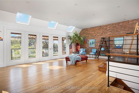 Photo 39 at 2 Park Avenue, The Beaches, Toronto