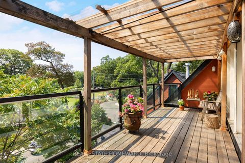 Photo 42 at 2 Park Avenue, The Beaches, Toronto