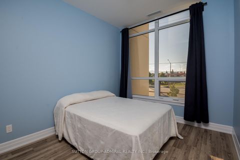 Photo 11 at 216 - 9075 Jane Street, Concord, Vaughan