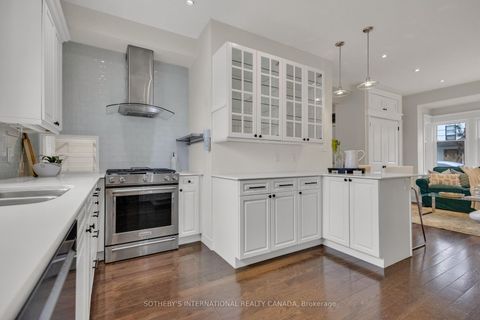 Photo 7 at 68 Astley Avenue, Moore Park, Toronto