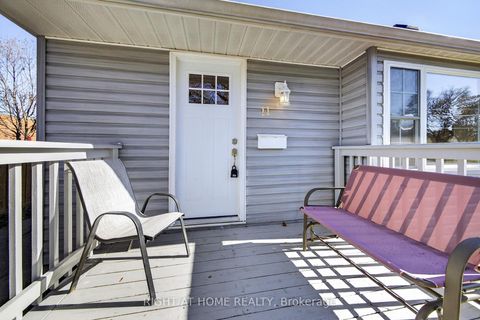 Photo 3 at 11 Newton Street, Wellington, Barrie