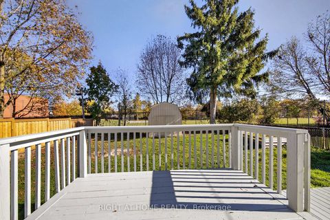 Photo 8 at 11 Newton Street, Wellington, Barrie