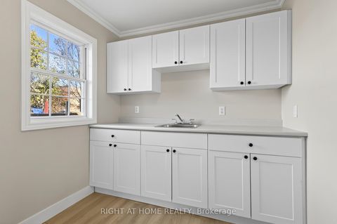 Photo 13 at 11 Newton Street, Wellington, Barrie