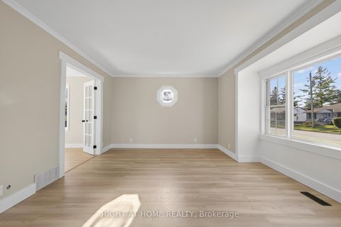 Photo 16 at 11 Newton Street, Wellington, Barrie