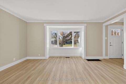 Photo 18 at 11 Newton Street, Wellington, Barrie