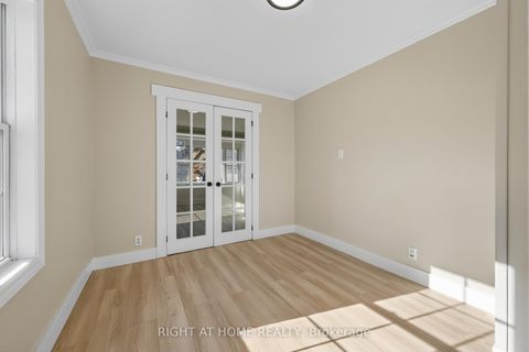 Photo 21 at 11 Newton Street, Wellington, Barrie