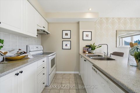 Photo 13 at 310 - 132 Aspen Springs Drive, Bowmanville, Clarington