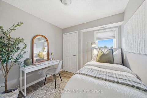 Photo 23 at 310 - 132 Aspen Springs Drive, Bowmanville, Clarington