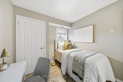 Photo 25 at 310 - 132 Aspen Springs Drive, Bowmanville, Clarington