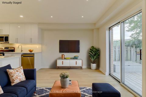 Photo 10 at 135 Kelso Crescent, Maple, Vaughan