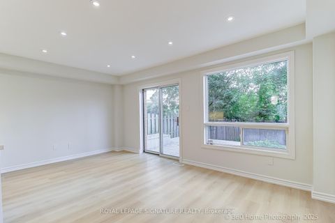 Photo 14 at 135 Kelso Crescent, Maple, Vaughan