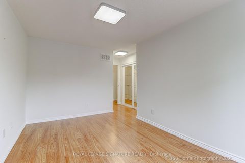 Photo 18 at 135 Kelso Crescent, Maple, Vaughan