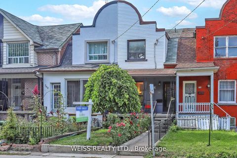 Photo 4 at 758 Richmond Street W, Niagara, Toronto